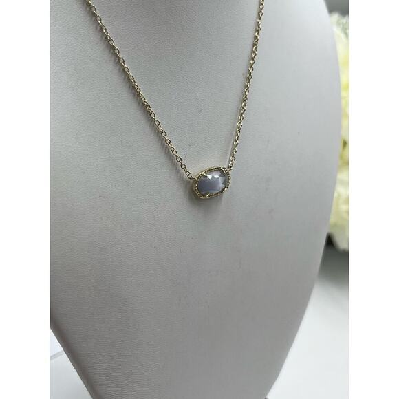 Kendra Scott Gold Plated Elisa Pendant Necklace in Slate Gray Glass Illuision - Picture 7 of 14